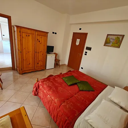 Al Cedir Oda ve Kahvaltı Reggio di Calabria